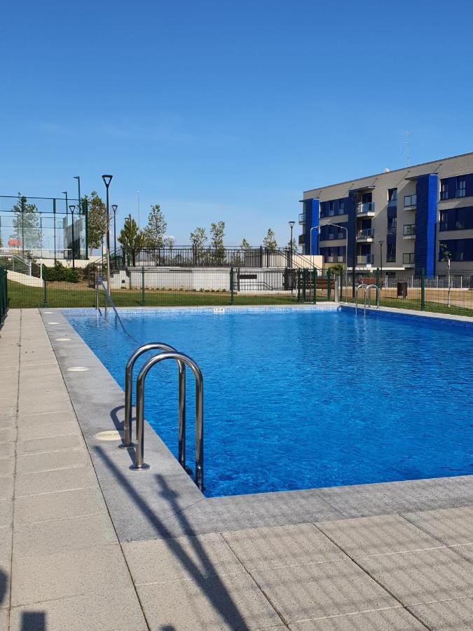 Апартаменты Apartamento Nuevo, Accesible Y Con Piscina !!! Саламанка Экстерьер фото